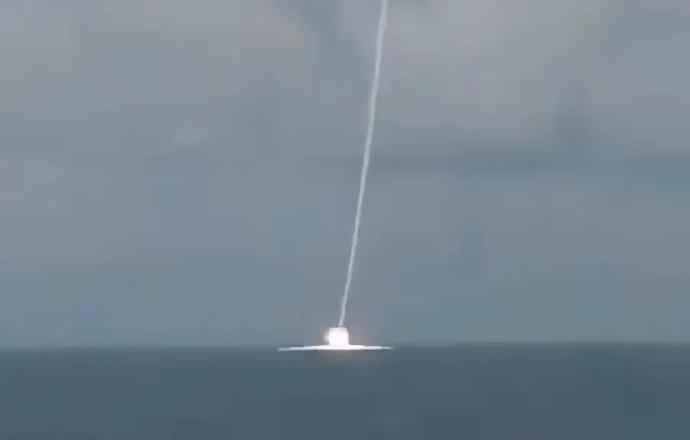 中方演示海红旗-9拦截，灌顶击杀一击毙命，金砖其它几国海军都看懵了！2026