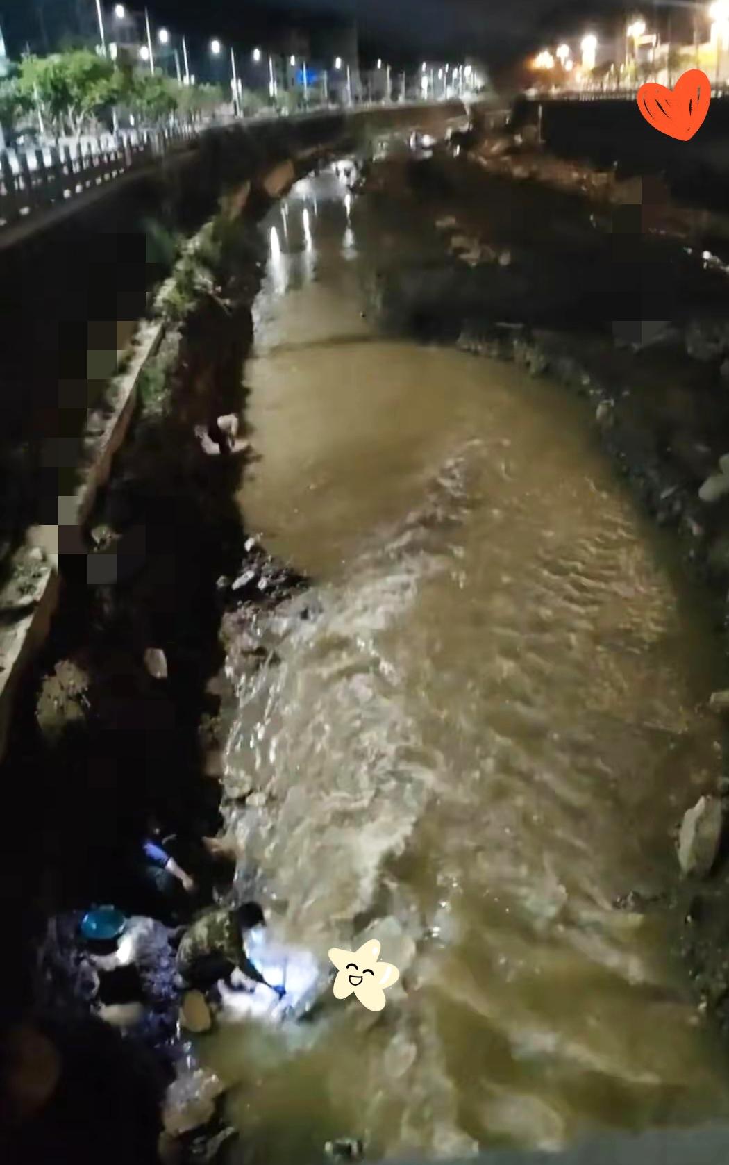 “一盆就出了5克多”！甘肃一河道多人凌晨冒严寒淘金，当地政府：明令禁止个人淘金行