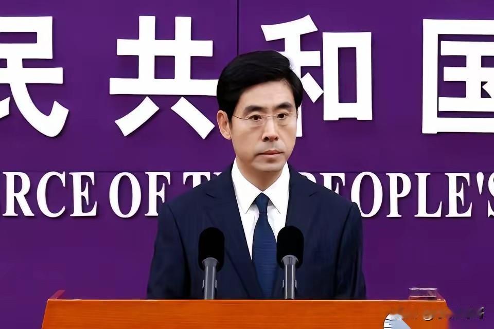 那些AI公司的老板现在估计肠子都悔青了！他后悔的不是套现20亿美金，也不是去新加