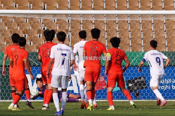 半决赛首发出炉：蒯纪闻、向余望先发，王钰栋、拜合拉木替补16-李昊、2-胡荷韬、