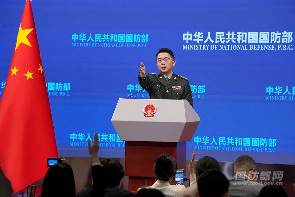 中国警戒舰正在霍尔木兹海峡附近? 