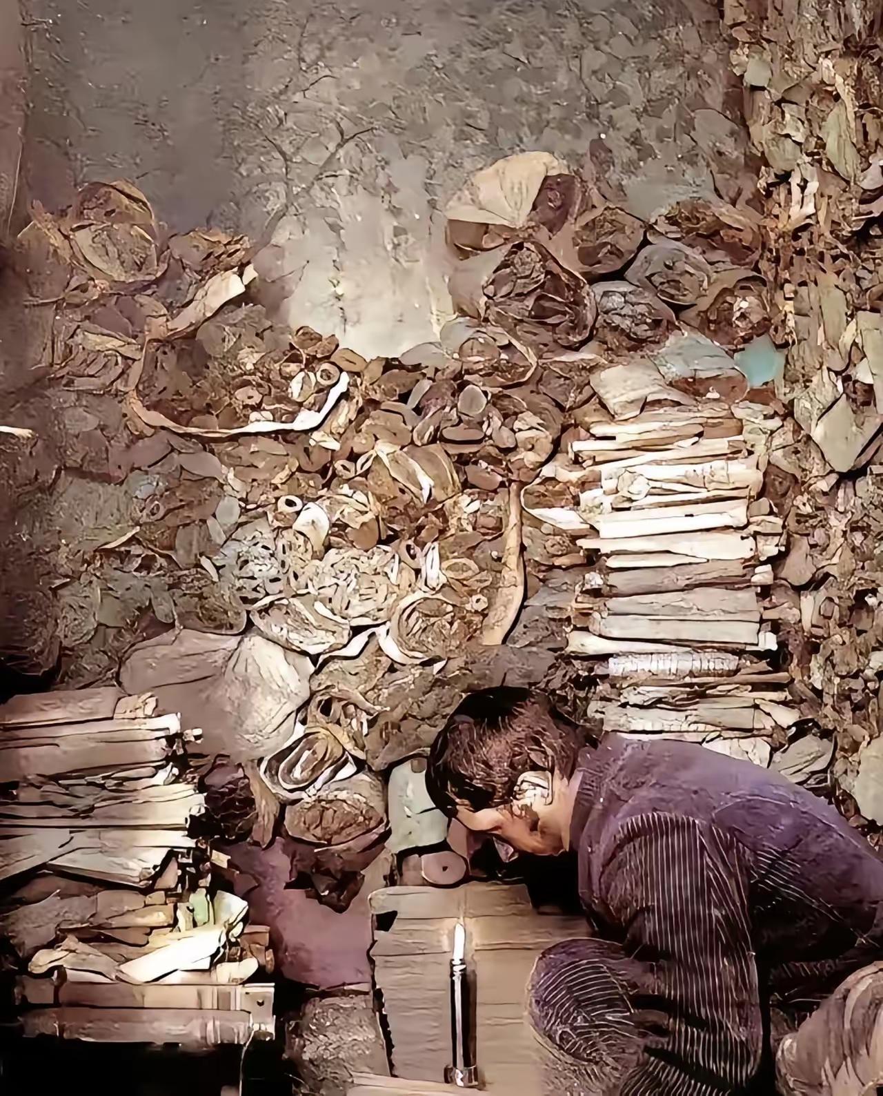 没想到法国号称“顶尖汉学家”的保罗·伯希和，根本是专偷中国国宝的文明窃贼！190