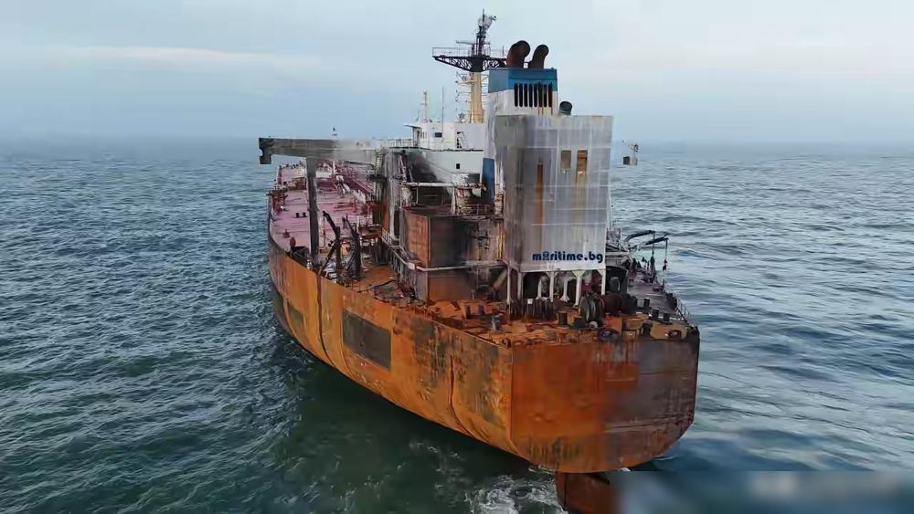 【关键一点没说？】​船上有7名中国船员，船东是中国公司，你怎么故意漏了不说呢