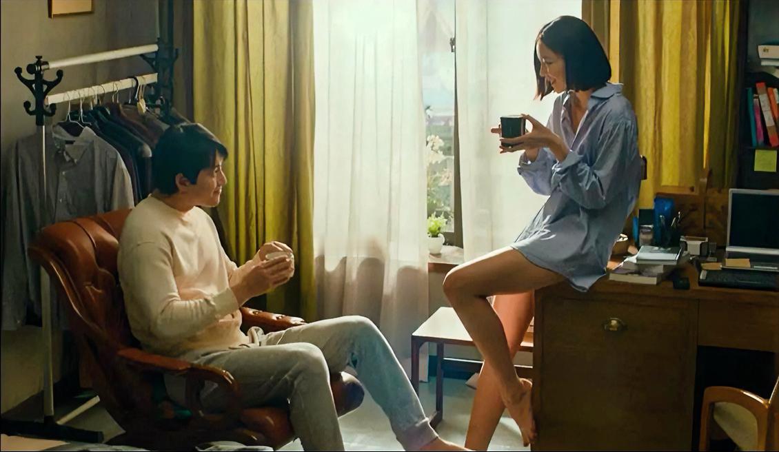 女人是怎么一步步出G的？女人出G往往不是一蹴而就的。刘震云说过，女人会出G，通