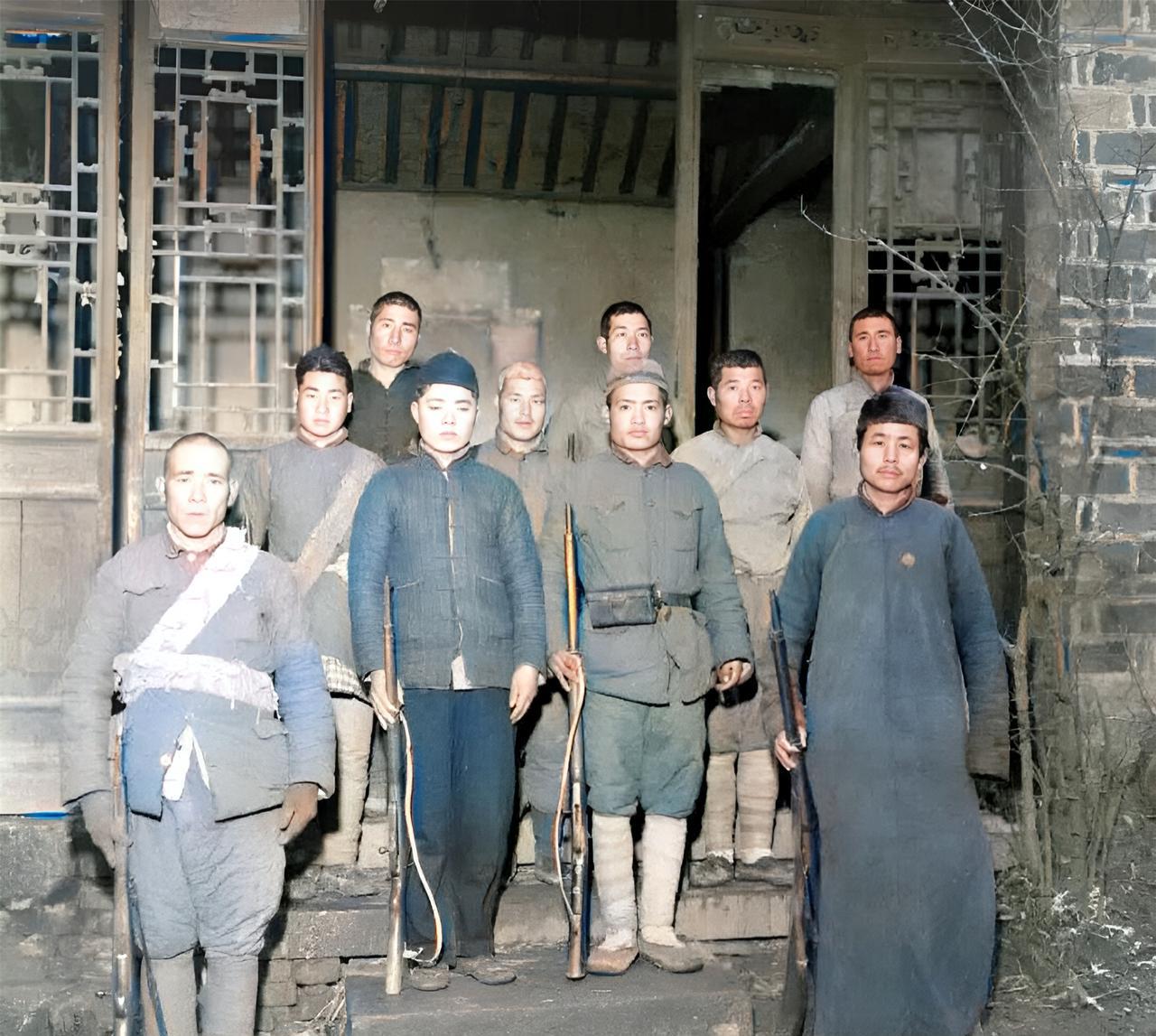 一九四八年，淮海战场（徐蚌会战）期间，这支由当地人组成的地方武装并非是解放军的助