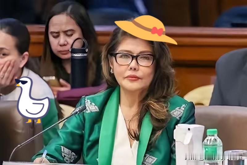 伊梅真是好样的！25日，菲参议员伊梅已经正式提交决议，提请参议院就18名自称“