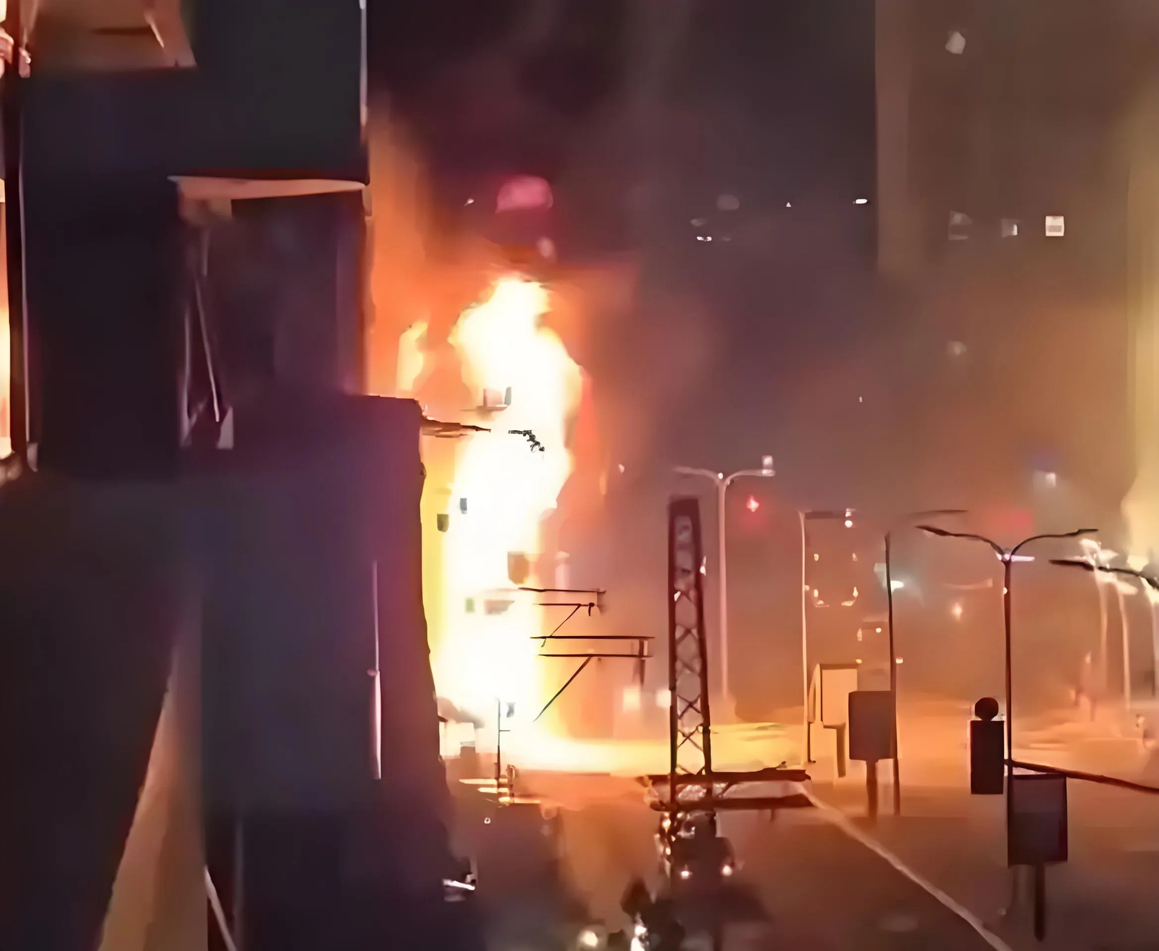 中东复仇时刻到了---憋屈太久了，中东人民这回彻底怒了！