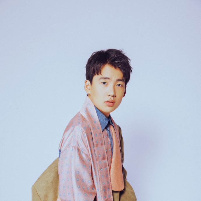 八年前的郭麒麟。