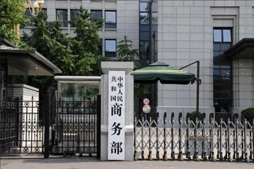台海这一局，赖清德想把火烧大，大陆则开始真动手了这边台军万人军演刚刚拉开，汉