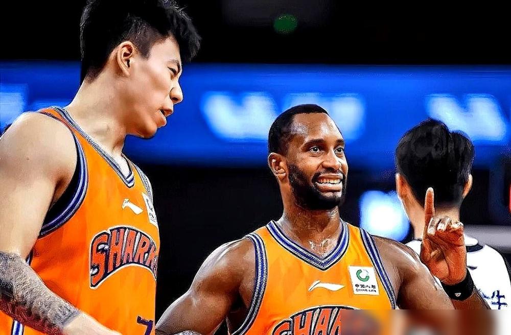 一句话就听出来了，弗格这次来上海，压根就不是来当老大的。人家自己说的明明白白