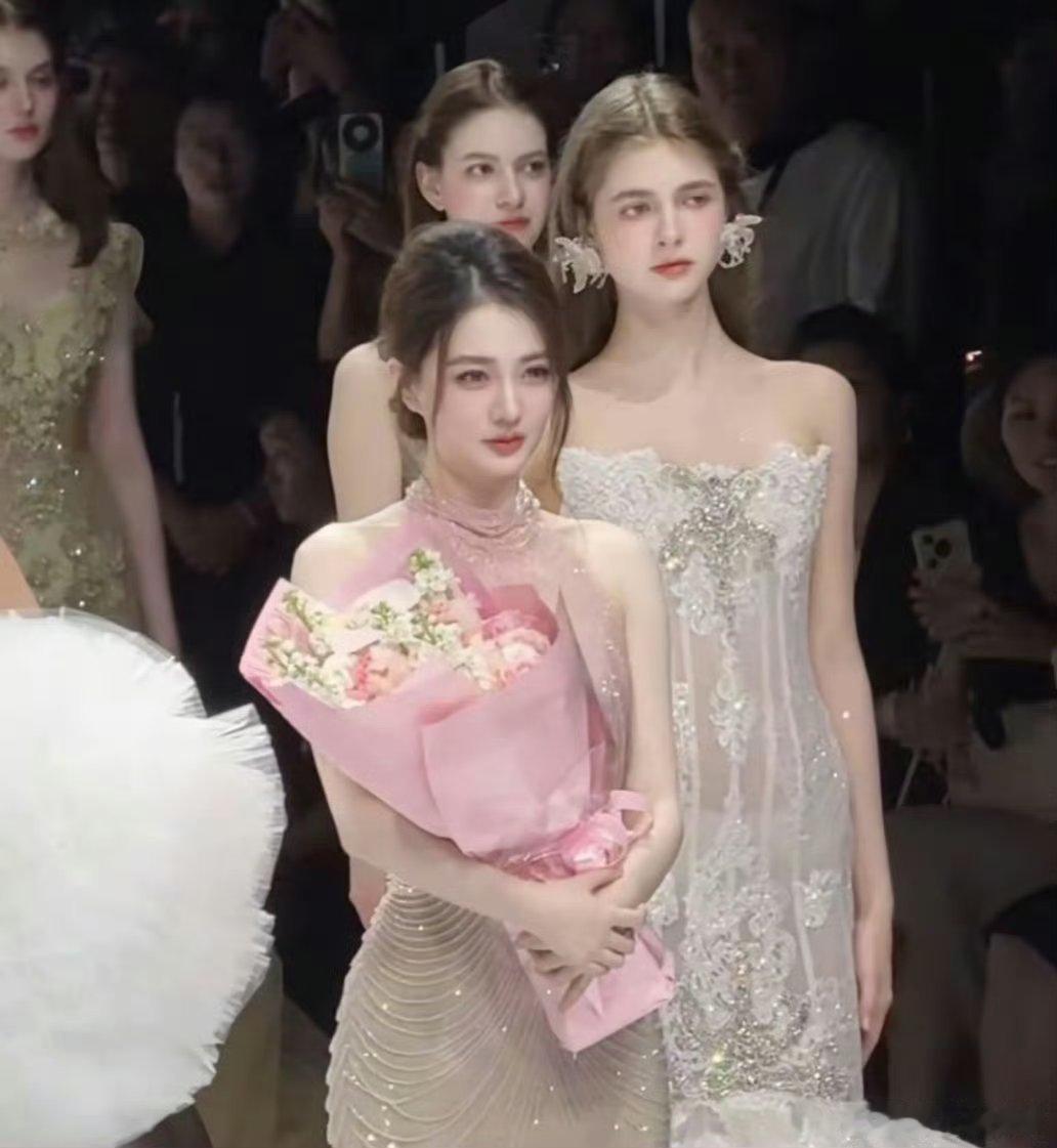 徐璐回应不进组徐璐最近好漂亮啊