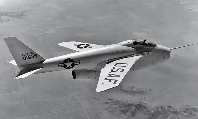 法国空军司令的儿子，无偿资助中国学生留学，只有一个要求，那就是自己所资助过的学生