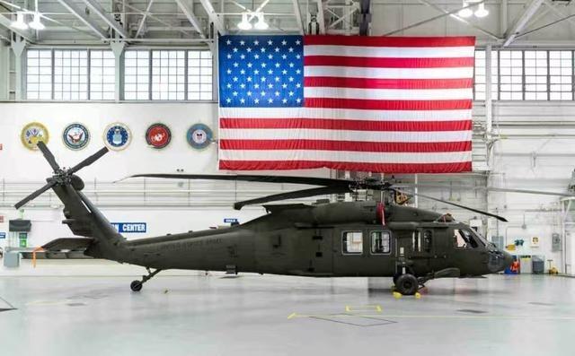 美军是真打不了仗了，黑鹰直升机上1个屏幕控制按钮成本15美元，就敢给美国五角大楼