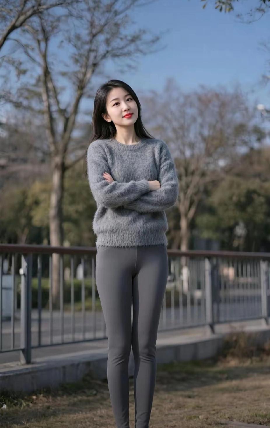 冬日暖阳下，元气少女穿搭指南活力少女感穿搭