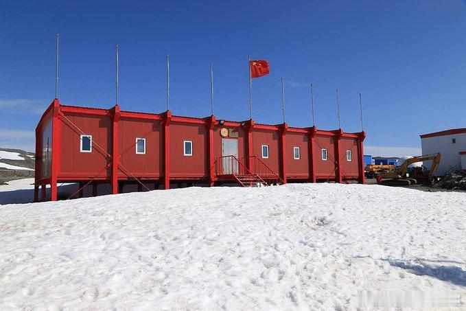 把工资开进南极，脑瓜子闪过南极都已经开始冰雪融化了，南极和北极谁更冷中国人常