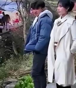 1998年，福建农妇因弄丢儿子后，想去桥上寻短见，谁料在桥下捡到一女婴。24年后