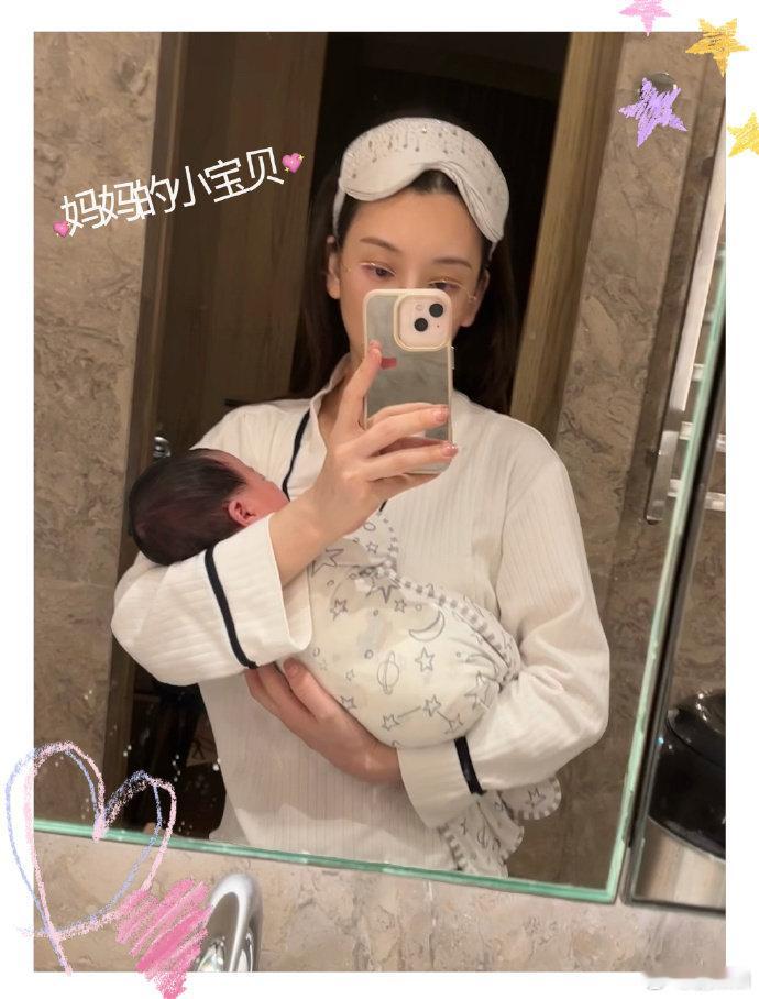 方媛生完三胎一个月就这么辣了！穿个亮黄色短款上衣配leggings，腰细腿直，抱