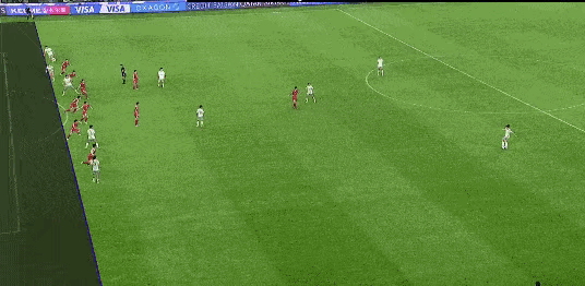 女足亚洲杯，中国女足击败朝鲜女足的两个争议点一、体毛不越位尽管王霜的手臂在