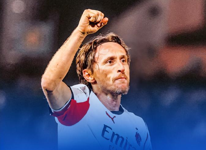 莫德里奇：说好的过来养老，结果场场踢满，这会还得靠你绝杀拿下比赛。菲尔克鲁格：