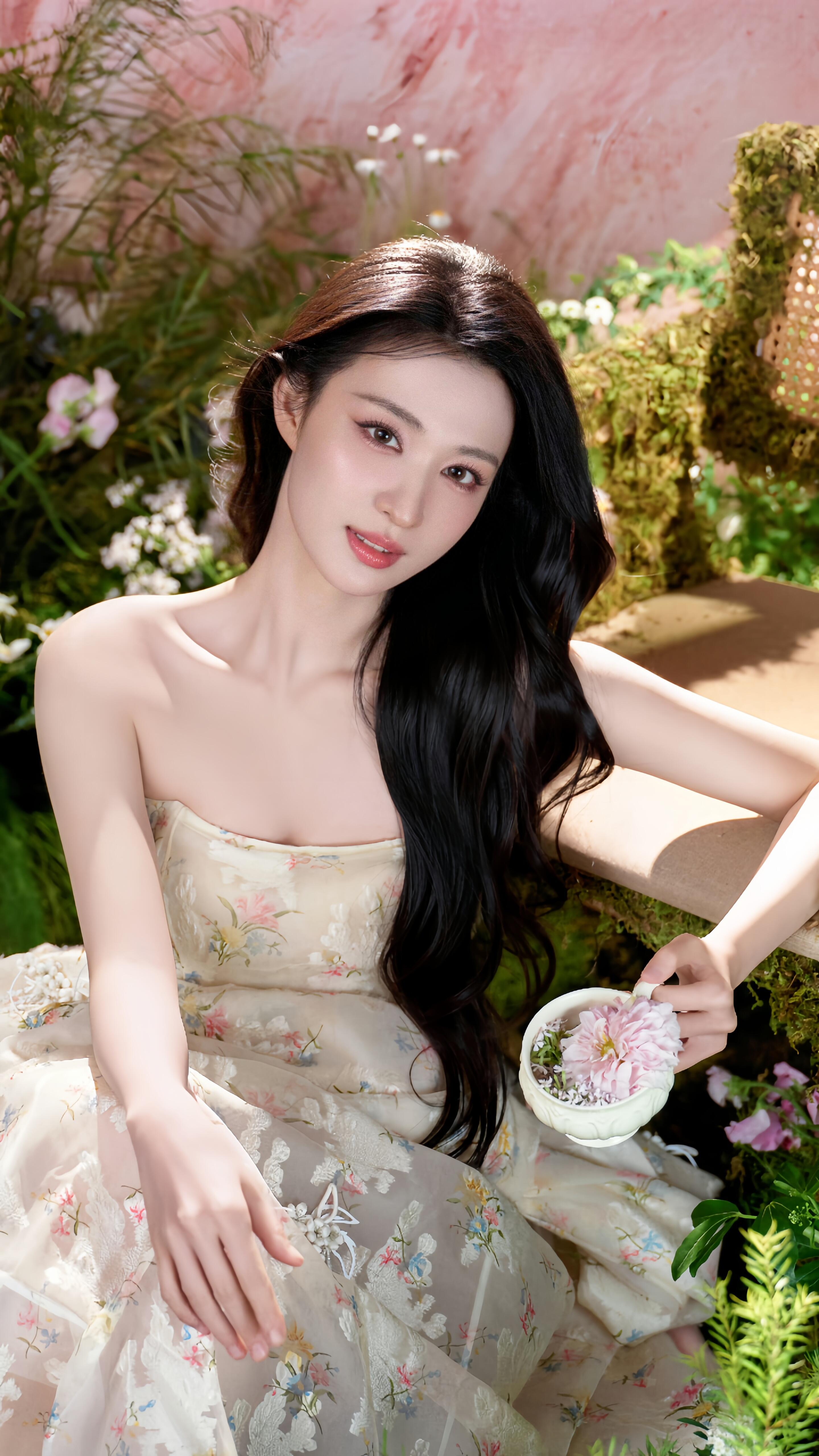 王楚然唱歌怎么好听成这样谁还没听过王楚然唱歌，颜值已经足够惊艳，开口嗓音居然也这