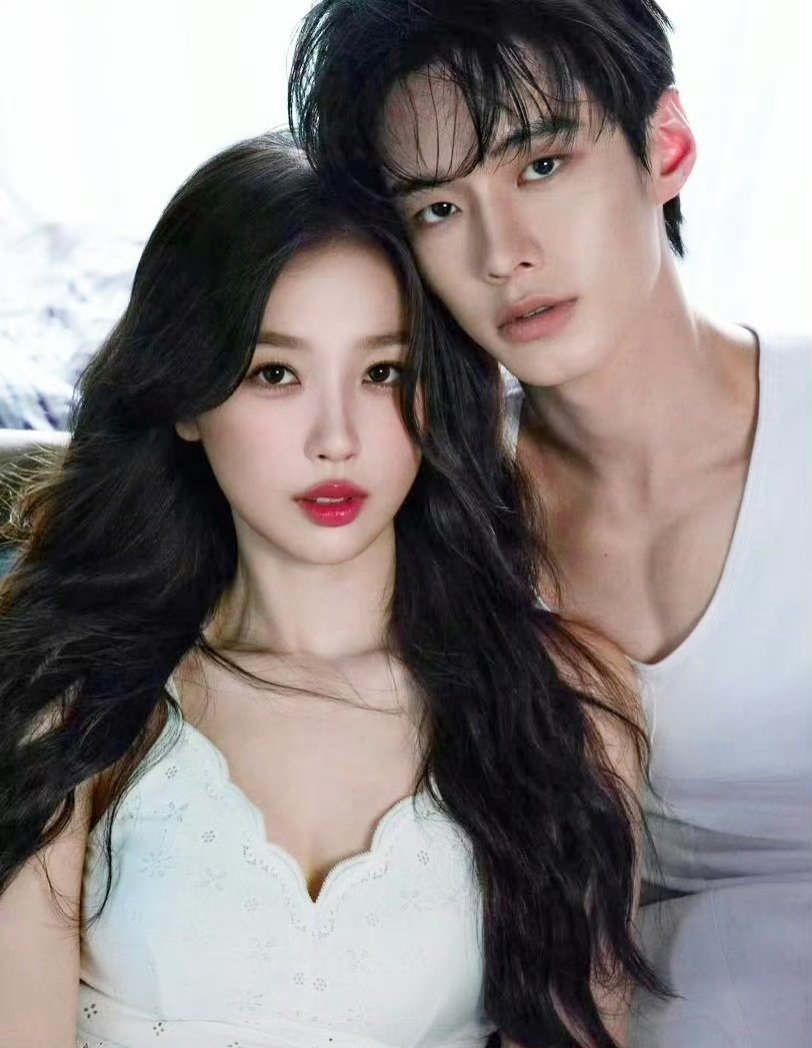 哈哈哈，人前蹭虞书欣流量，人后一起蛐蛐她吗？这个何与真有意思