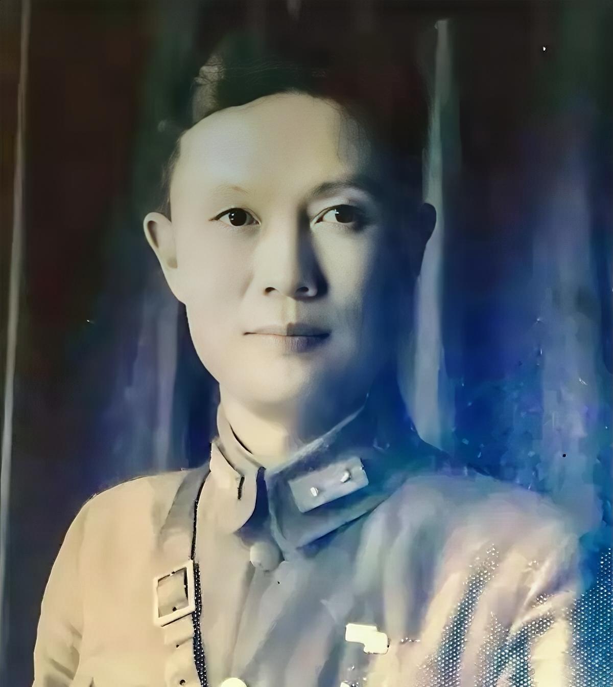 1941年的长沙城，102师师长柏辉章快急疯了。对面是4万多日军精锐，自己手里不