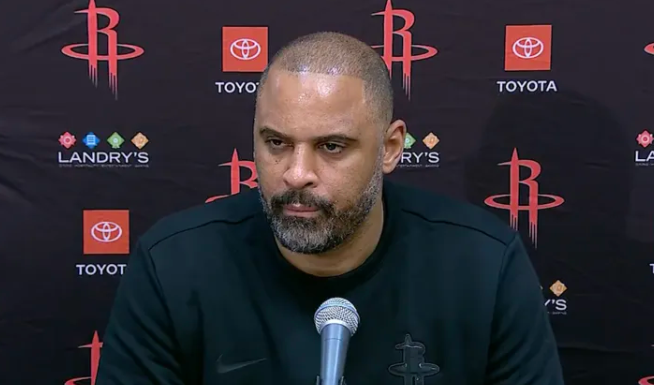 NBA常规赛，国王111-98击败火箭。赛后火箭主帅艾米-乌度卡接受了记者采访