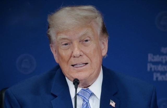 美国公开喊话中国：特朗普为何在伊朗问题上寻求中方克制，背后有何深意2026年7