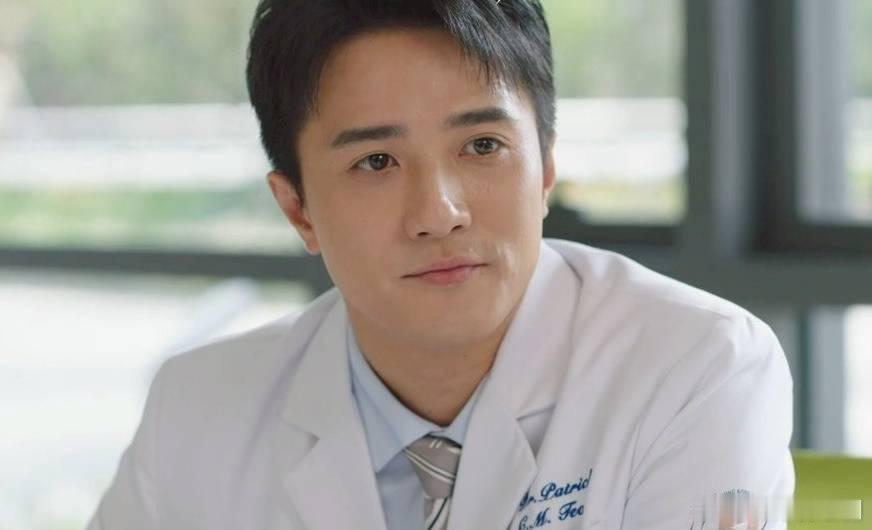 黃庭鋒曾當9個月「醫科生」　拍劇演醫生終圓夢.黃庭鋒在近日播映的TVB劇集《巨塔