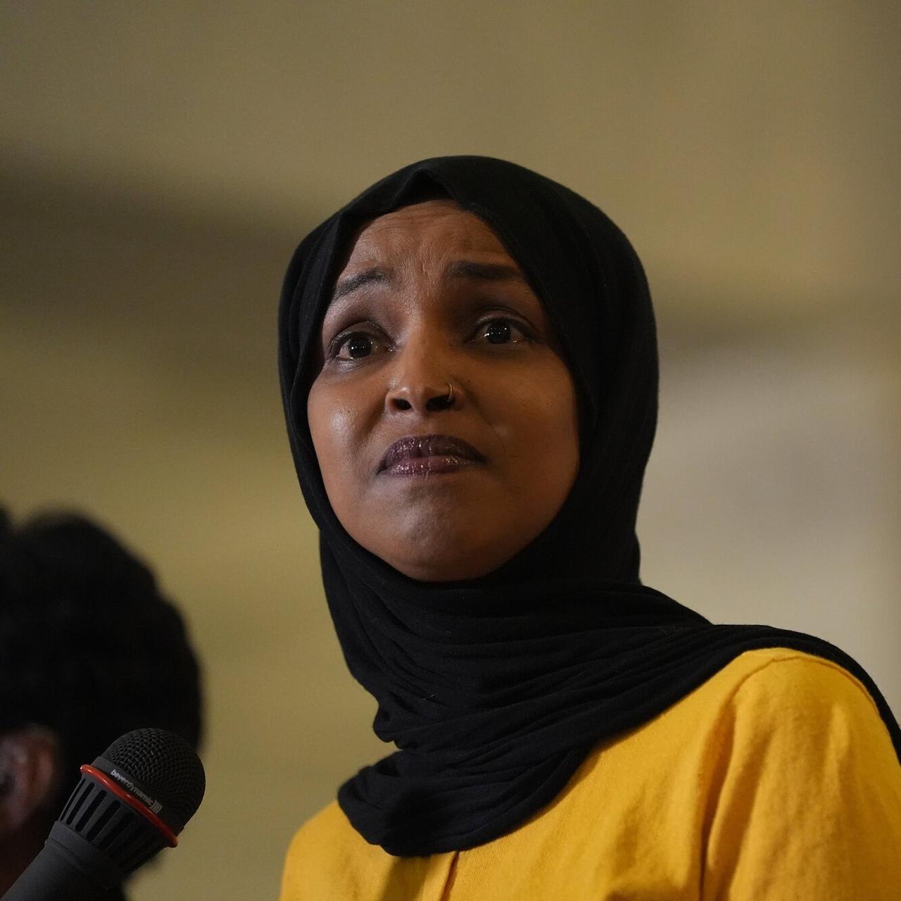 🚨🇺🇸特朗普：伊尔汗·奥马尔认识这些人吗？在美国司法部对八名个人提出大