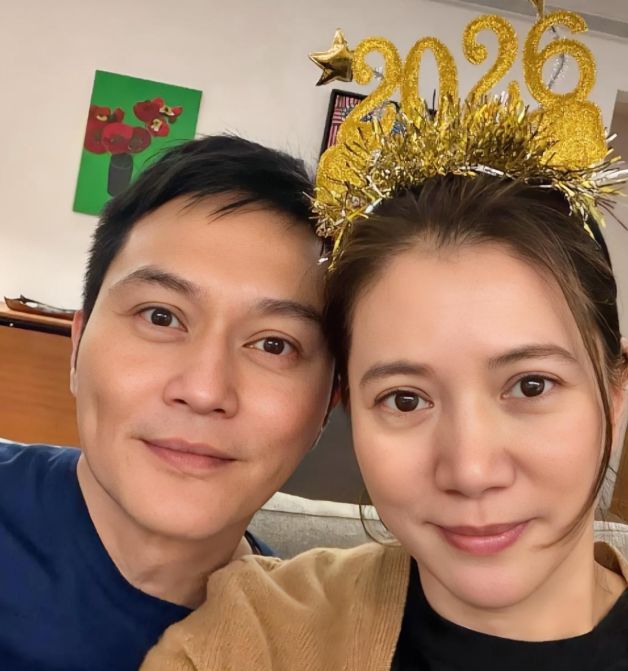 别再夸袁咏仪真性情了她的婚姻全靠心机没人看出来，袁咏仪和张智霖的神仙婚姻，根本