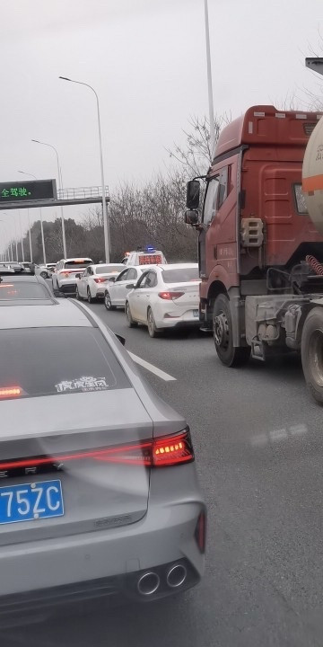 过年大家还是慢点开南昌·桃花小学