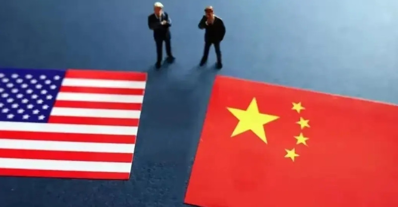 瘾头越来越大了？！特朗普：我们将对半导体和芯片加征约100%关税。其实，没有