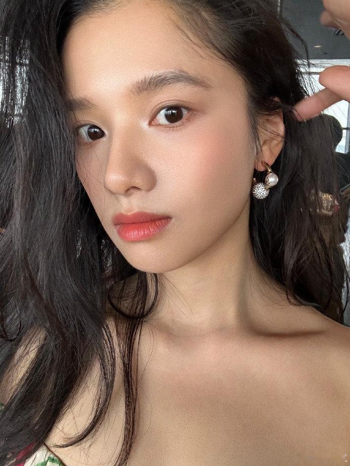 张婧仪是我会想拿来自印小卡的自拍