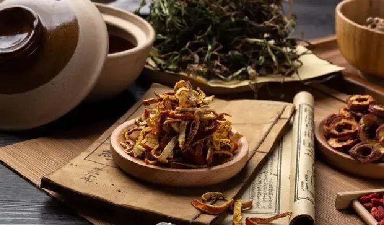 牙龈突然肿成猪头痛到睡不着，35岁以上人群出血率飙到87%却还在硬扛，三颗“牙痛