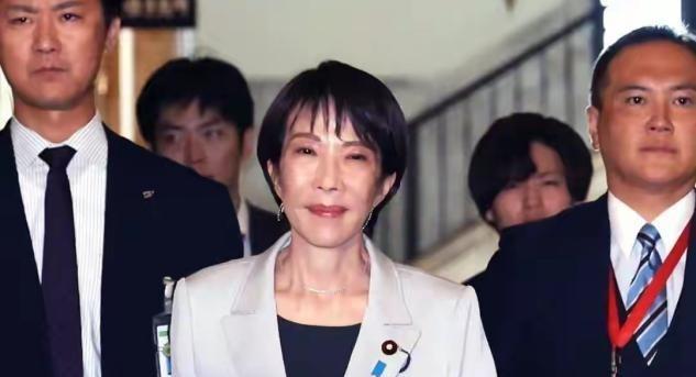 当着全世界的面，中方再次打出王炸事情传开之后，日本那边的高市早苗嘴上还是不肯服