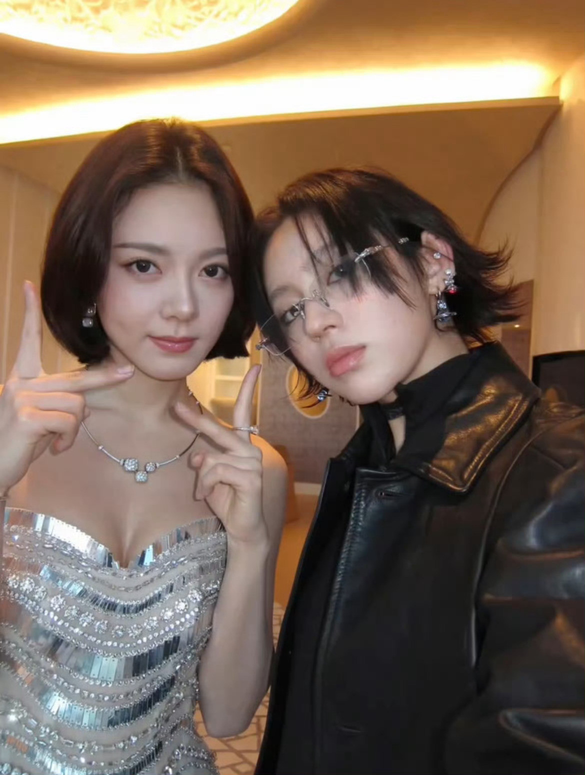 赵今麦碳酸合照麦麦好美，太可爱了