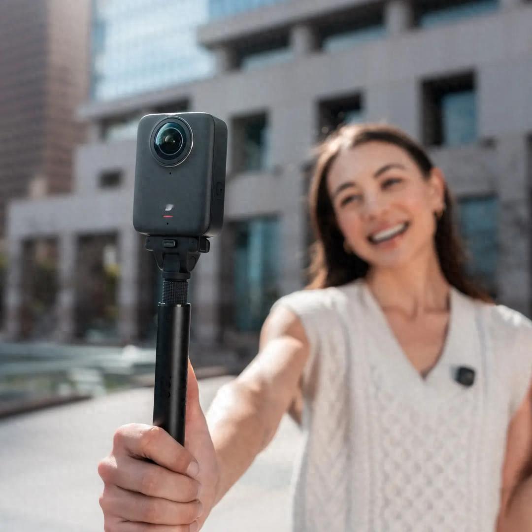 影石和大疆在争市场第一，可我看到的是：一大批玩家已经冲进来抢肉吃了。从马骥、