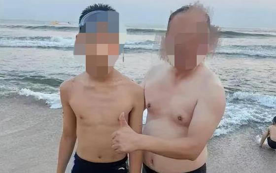 广东惠州，14岁的少年勇救一家三口，最开始他体力不支，放弃救援，他深知自己无法把