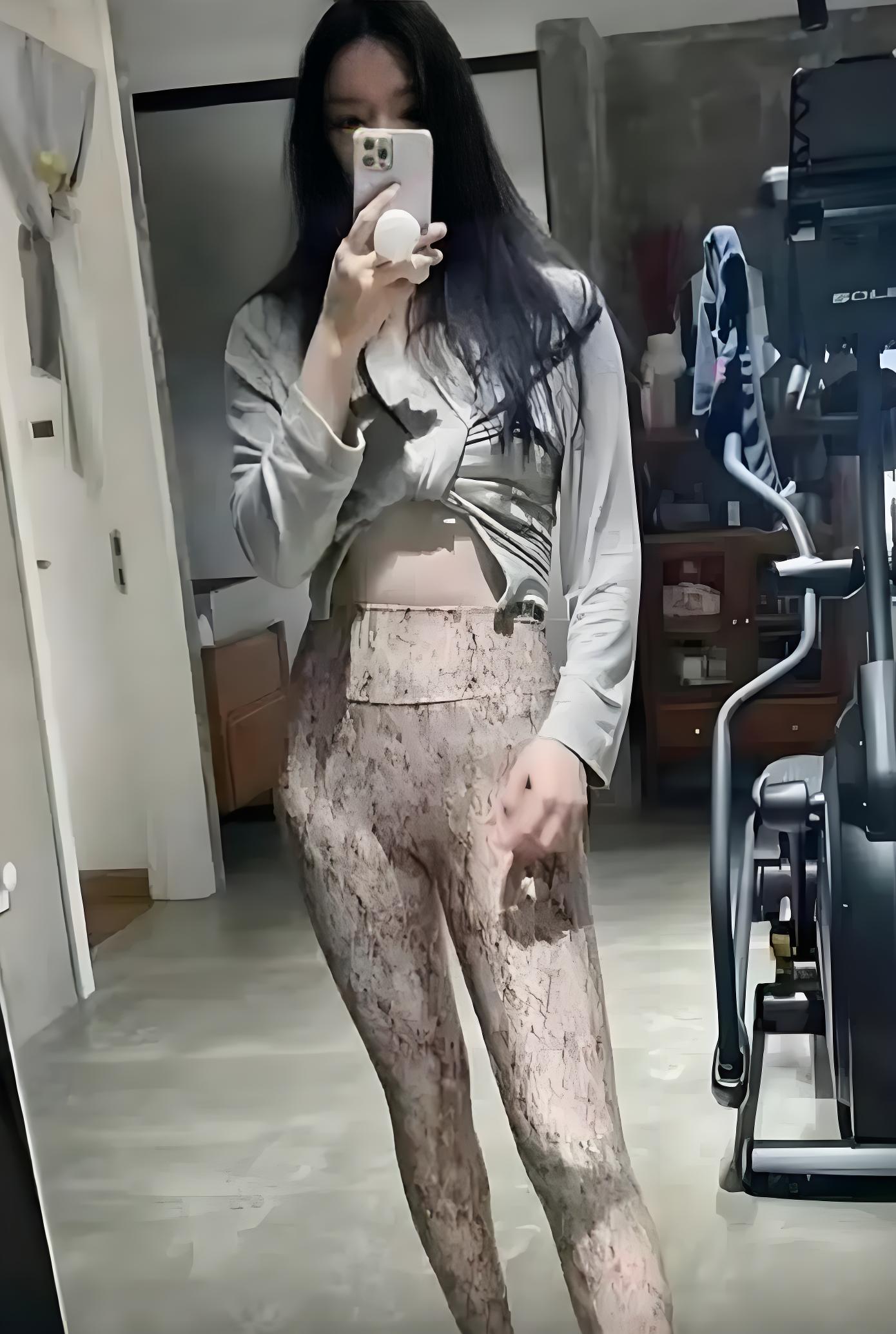 也不知道哪个天才设计想的，女朋友穿的我都尴尬死了！