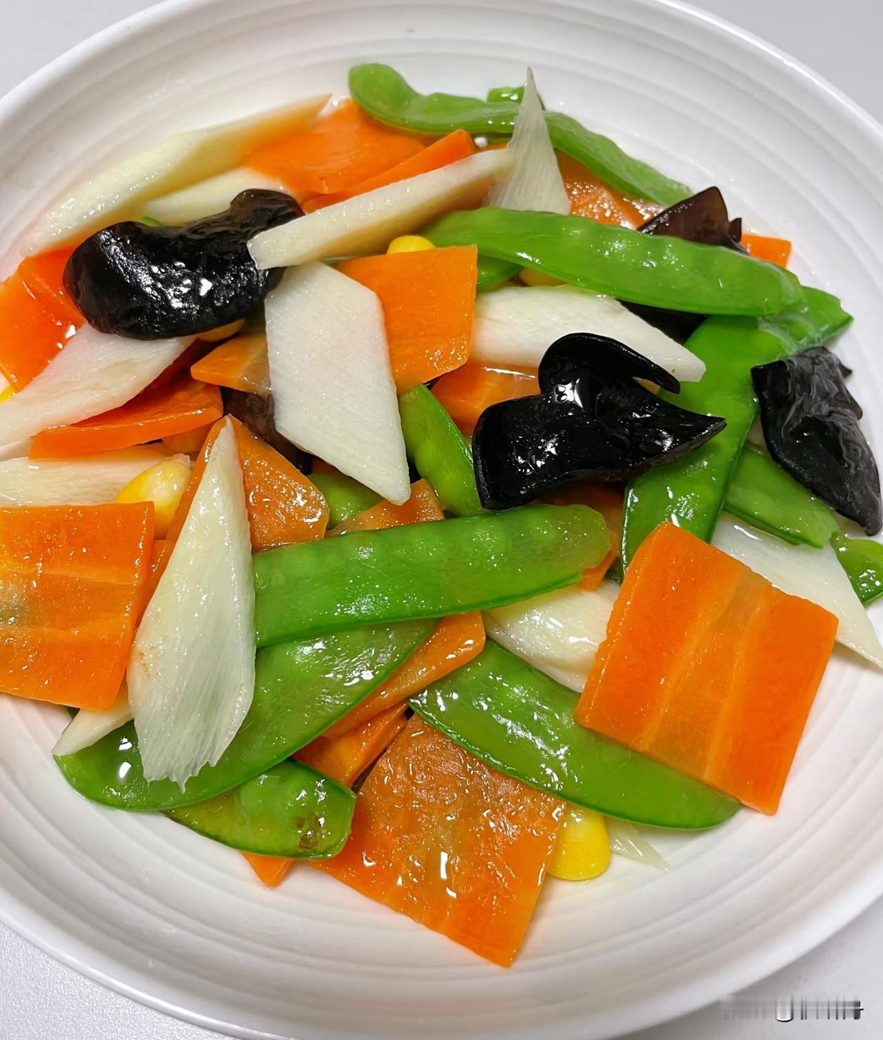 年纪大控糖，10种食物最实用1. 鸡蛋（优质蛋白，稳糖不升脂，建议水煮或蒸，每