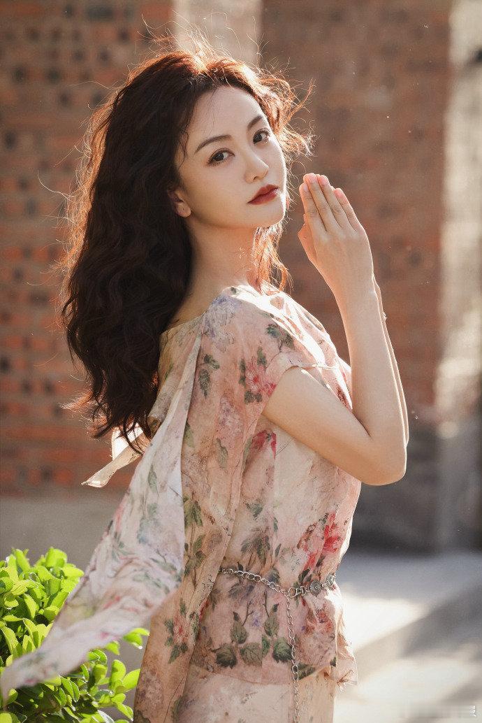 杨蓉淡淡的就会顺顺的具像化杨蓉45岁状态杨蓉45岁状态，杨蓉淡淡的就会顺顺的具像