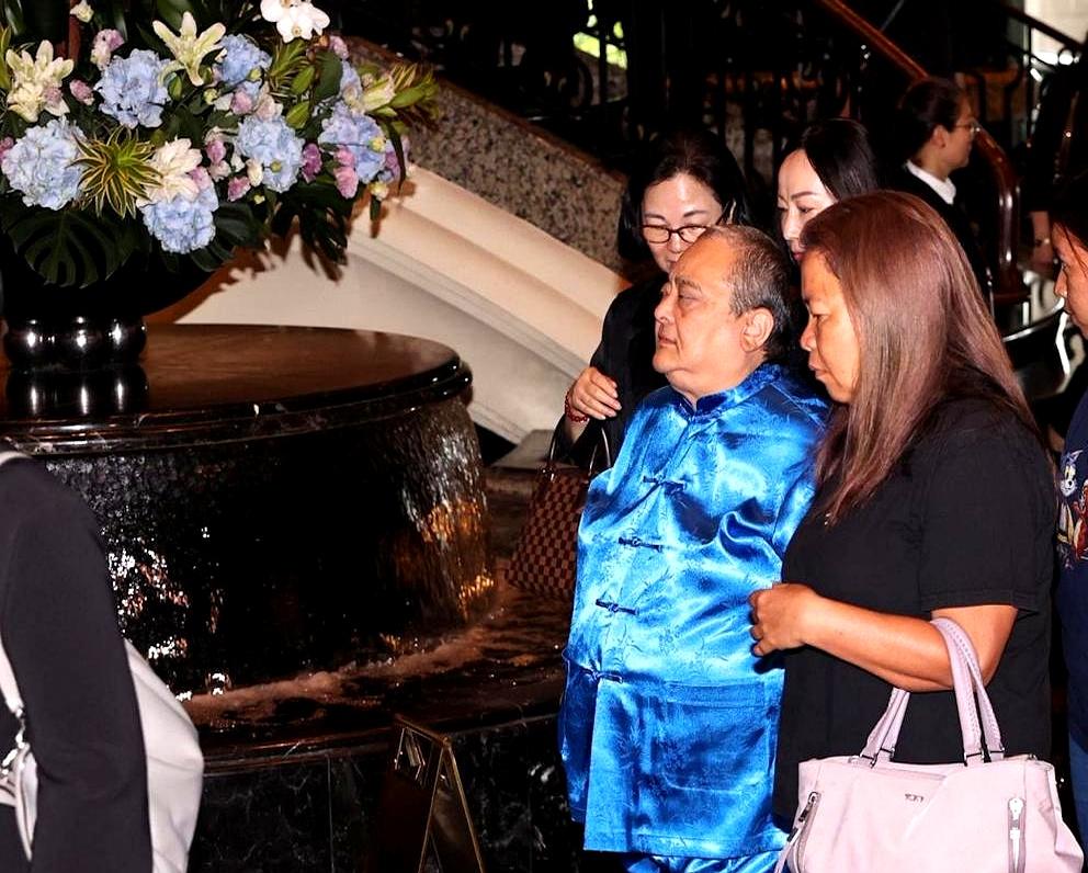 何鸿燊家里这场追思会，原本是送别二房女儿何超蕸，没想到最让人意外的，反倒是很少露