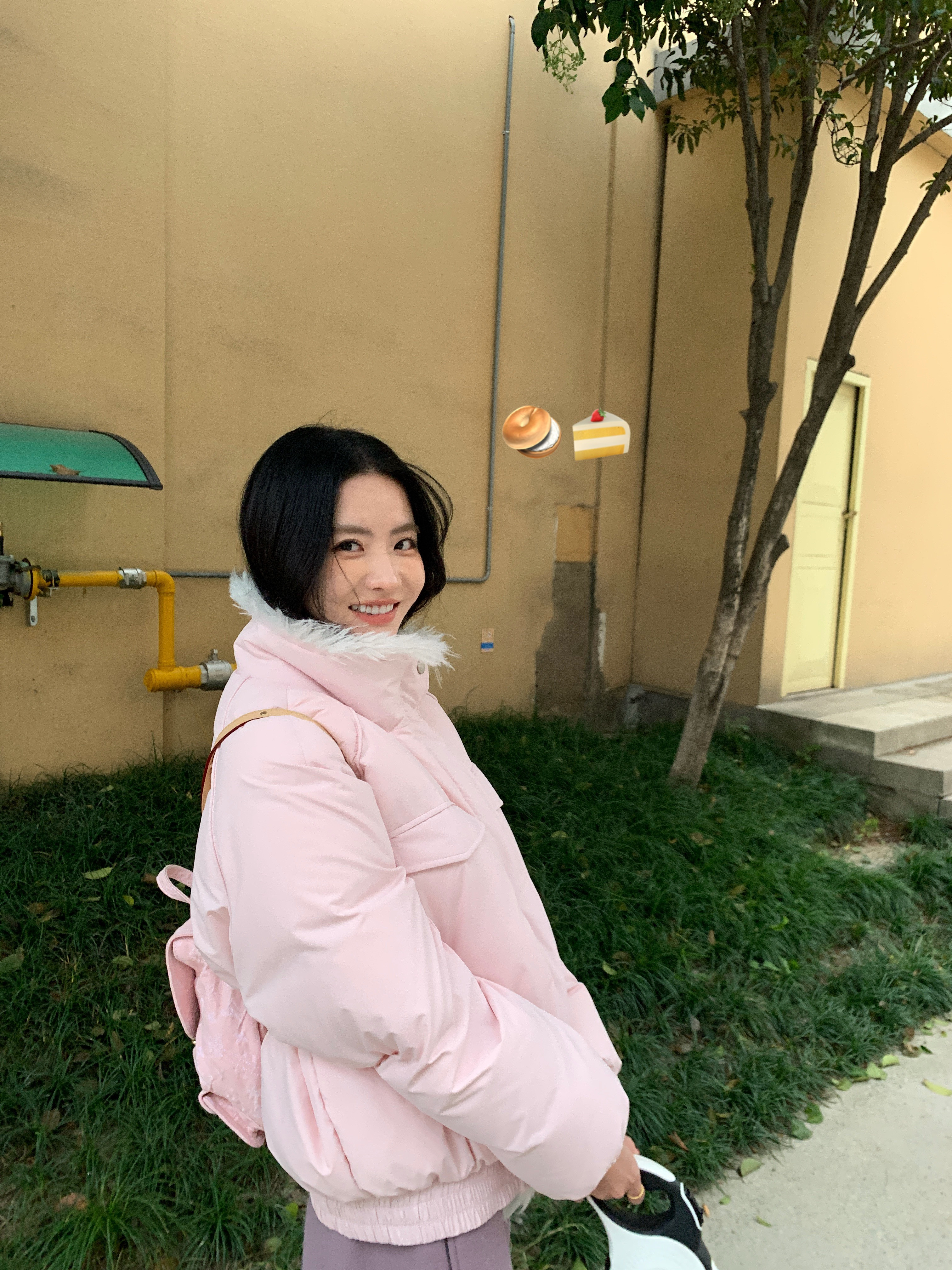 Omg突然后知后觉粉色也好看这个羽绒服充绒量你在北方完全没问题太可爱了吧！！