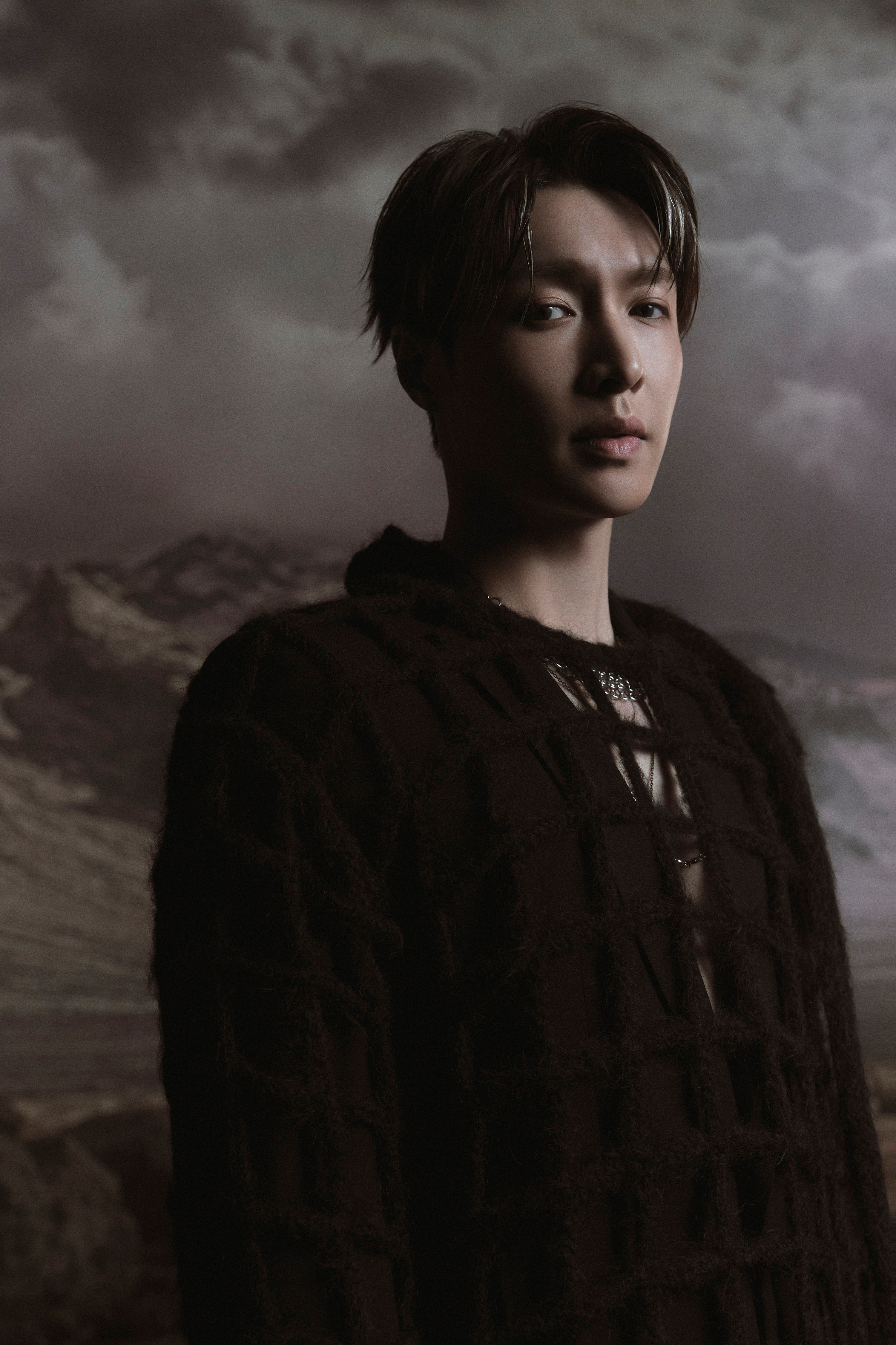 EXO新专回归：张艺兴&金俊勉预告照