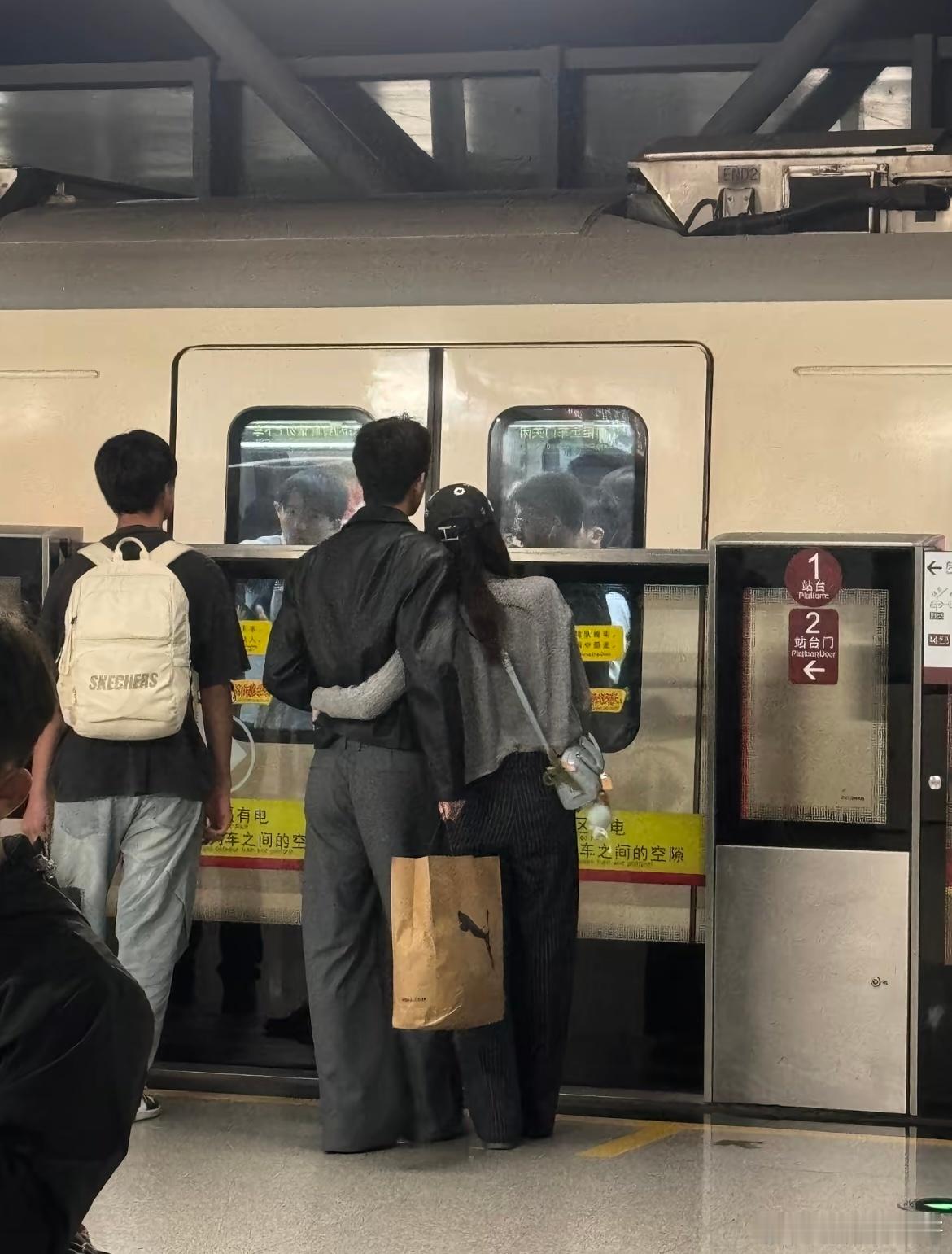 我说过这个冬天太冷需要一个爱人​​​