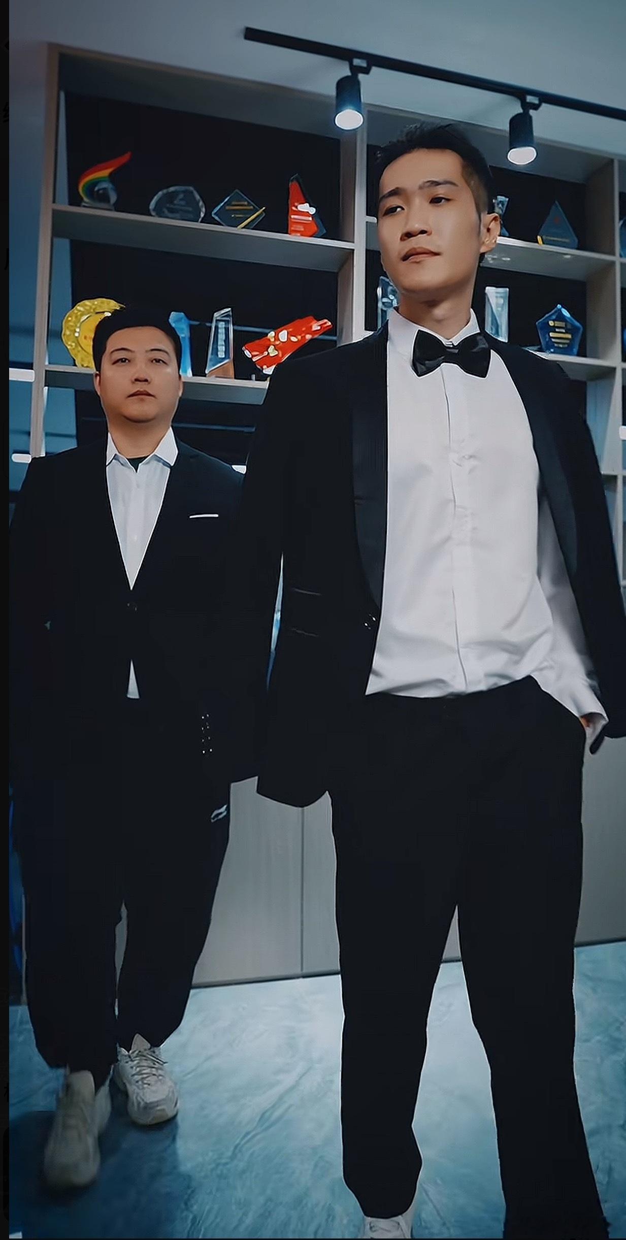 p神拍的一个小冰冰传奇的一个广告，cos赌神，有点帅啊！dota2​​​