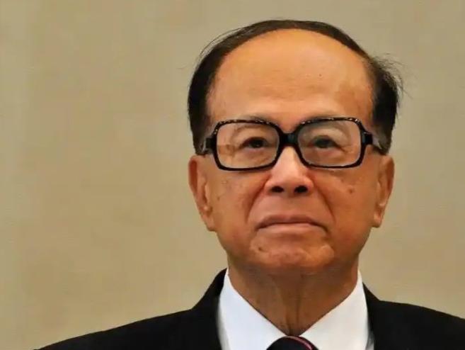 痛失巴拿马港口后，不到72小时，长河集团便宣布清仓英国电网，一举套现1100亿。