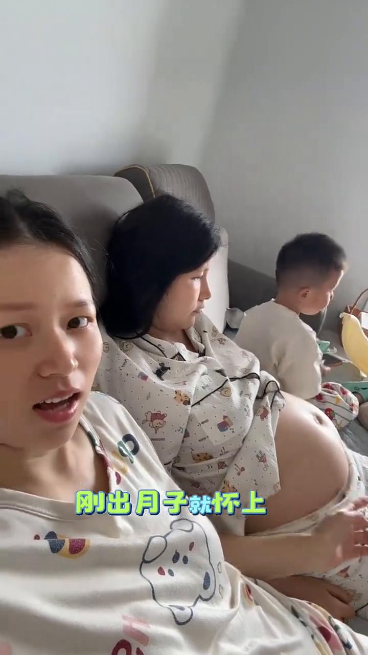 刚出月子就怀上，问她为何如此慌？她说实在没忍住，憋了都快有一年。