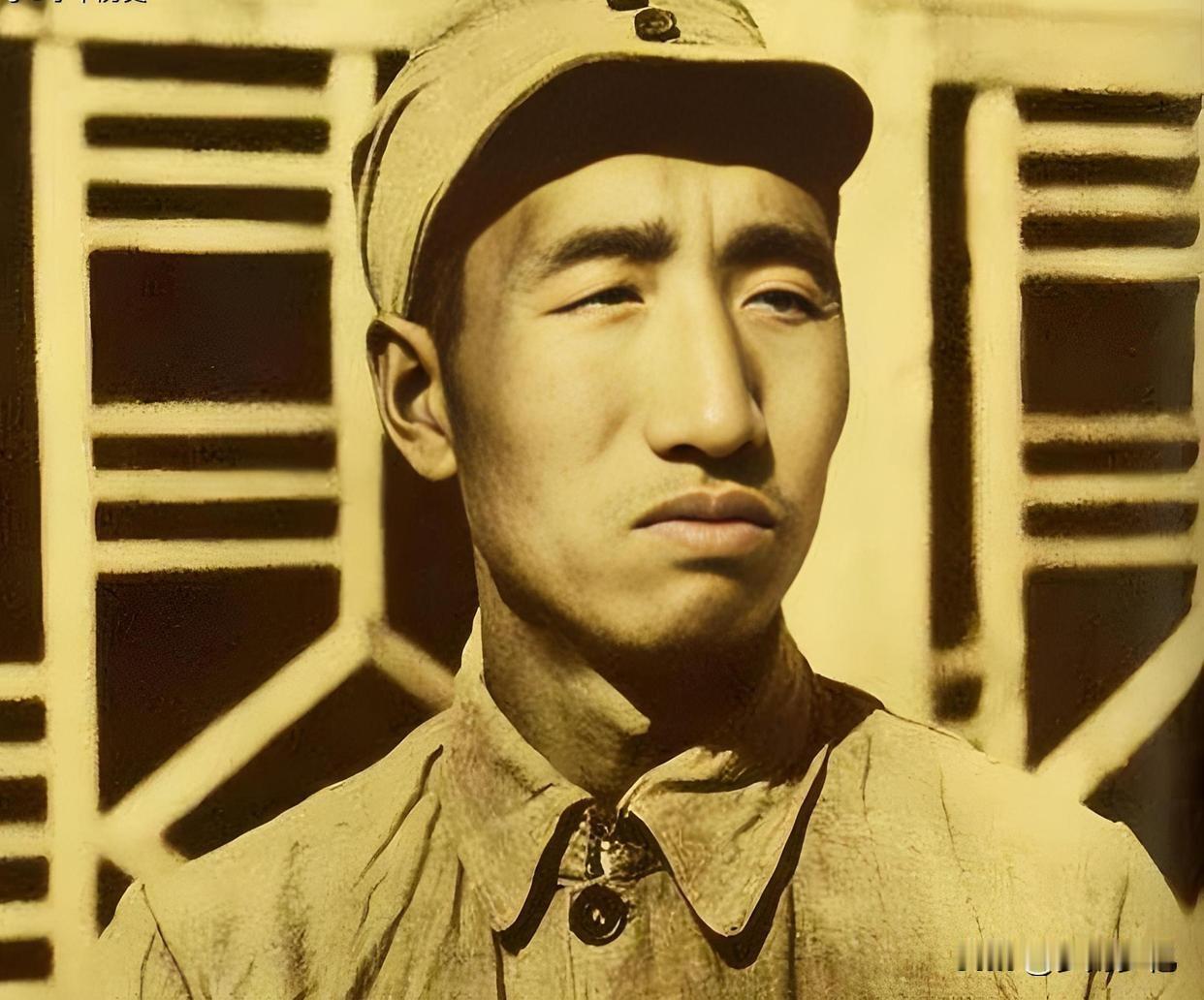 骨瘦如柴的“商人”竟是徐总指挥！耿飚一眼认出，瞬间破防徐向前化装成商人骨瘦